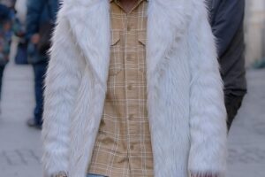 How to Tighten Sagging Face Skin Naturally: Dermatologist-Backed Tips